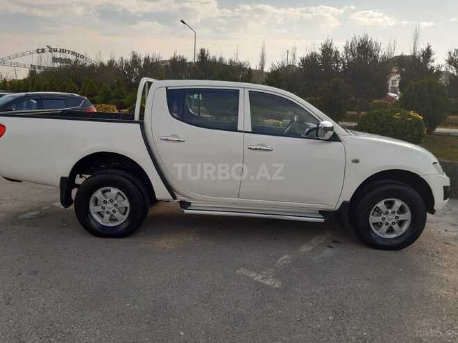 Mitsubishi L200 2013, 160,000 km - 2.5 л - Bakı
