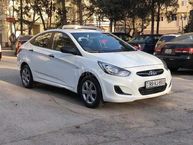 Hyundai Accent 2012, 200,002 km - 1.4 л - Bakı
