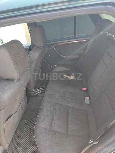 Mercedes C 180 1998, 322,000 km - 1.8 л - Quba
