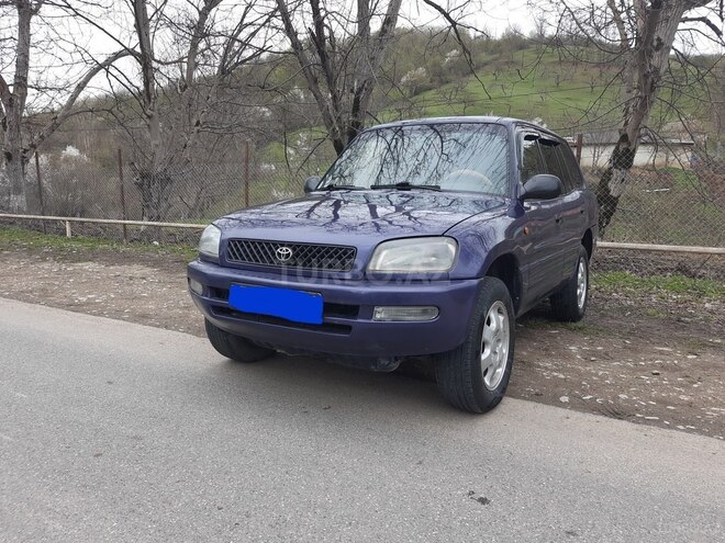 Toyota RAV4 1996, 395,445 km - 2.0 l - Qusar