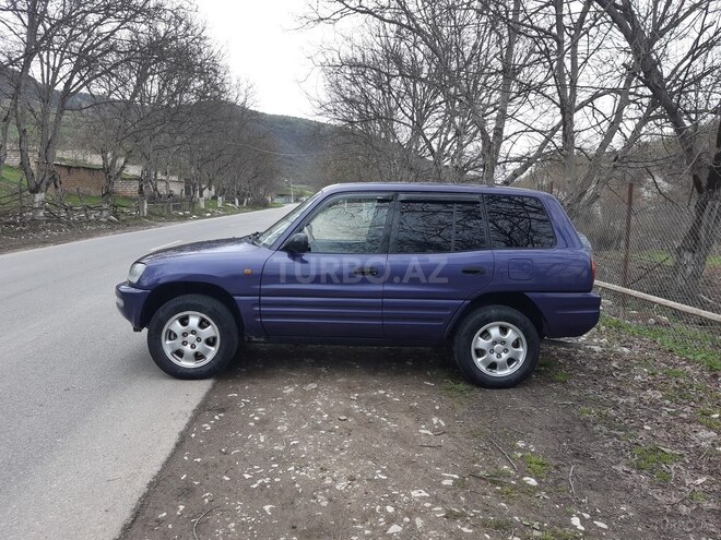 Toyota RAV4 1996, 395,445 km - 2.0 l - Qusar