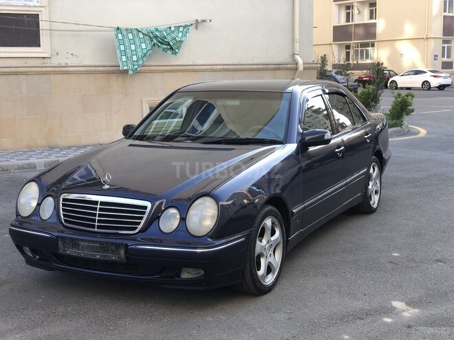 Mercedes E 240 2001, 319,000 km - 2.6 l - Sumqayıt