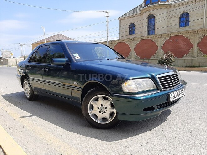 Mercedes C 220 1999, 276,000 km - 2.2 l - Sumqayıt