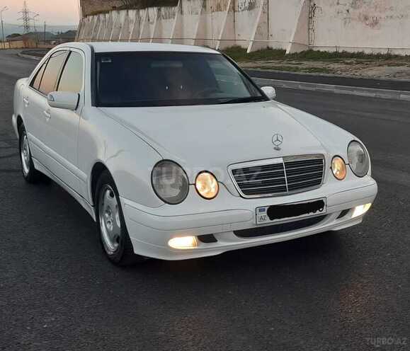 Mercedes E 220 2001, 397,500 km - 2.2 l - Bakı