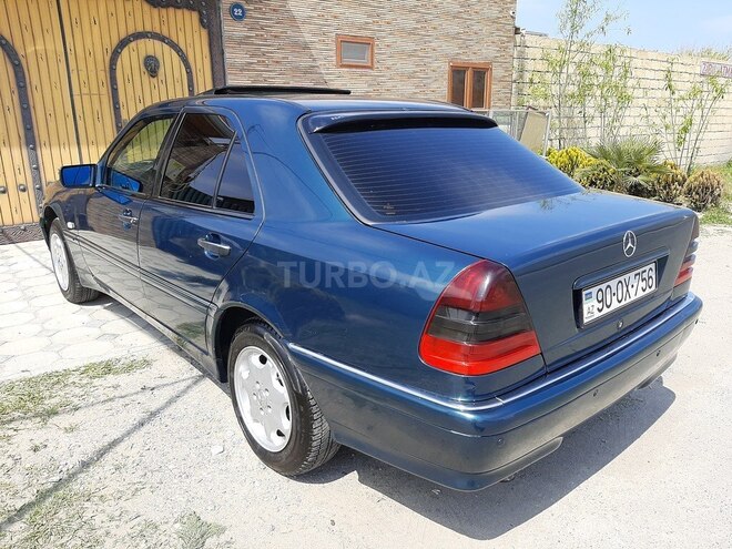 Mercedes C 220 1999, 276,000 km - 2.2 l - Sumqayıt