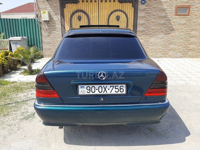 Mercedes C 220 1999, 276,000 km - 2.2 l - Sumqayıt