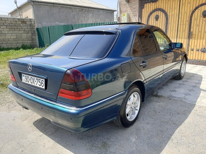 Mercedes C 220 1999, 276,000 km - 2.2 l - Sumqayıt