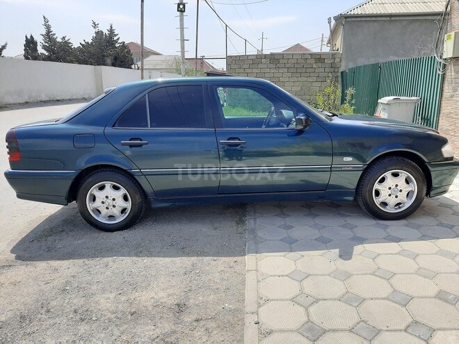 Mercedes C 220 1999, 276,000 km - 2.2 l - Sumqayıt