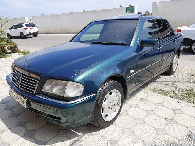 Mercedes C 220 1999, 276,000 km - 2.2 l - Sumqayıt