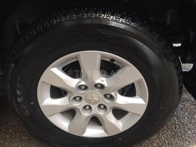 Mitsubishi Pajero 2009, 123,000 km - 3.5 л - Bakı