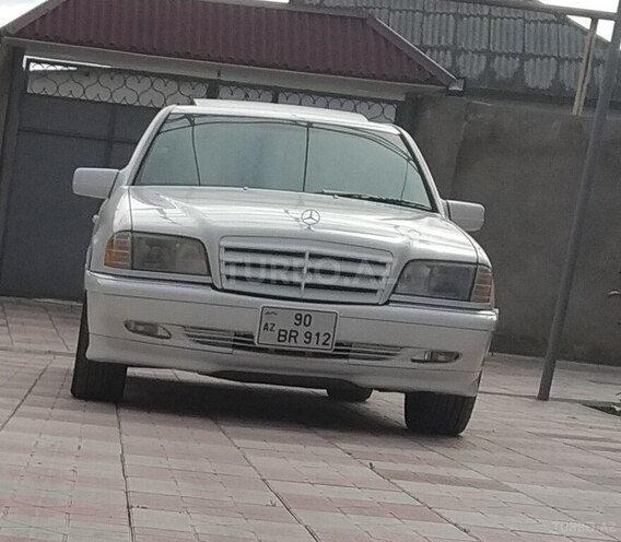 Mercedes C 280 1999, 334,188 km - 2.8 l - Salyan