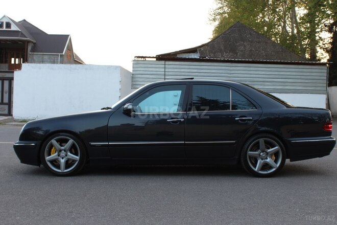 Mercedes E 320 2001, 330,000 km - 3.2 л - Göyçay