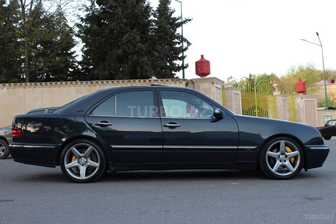 Mercedes E 320 2001, 330,000 km - 3.2 л - Göyçay