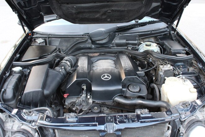 Mercedes E 320 2001, 330,000 km - 3.2 л - Göyçay