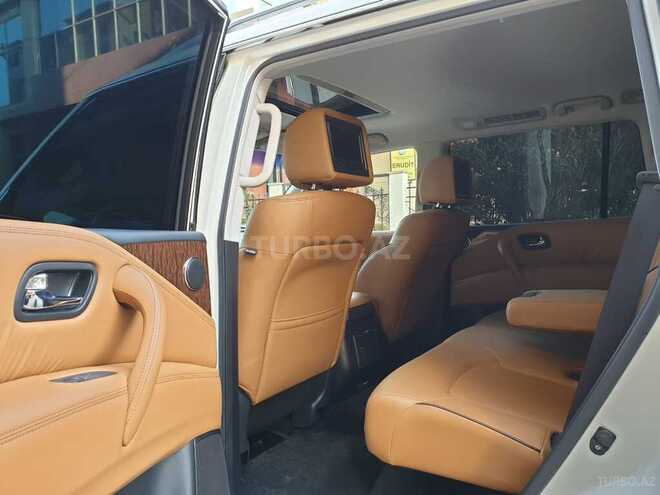 Nissan Patrol 2017, 33,000 km - 4.0 л - Bakı