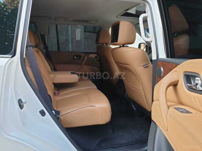 Nissan Patrol 2017, 33,000 km - 4.0 л - Bakı