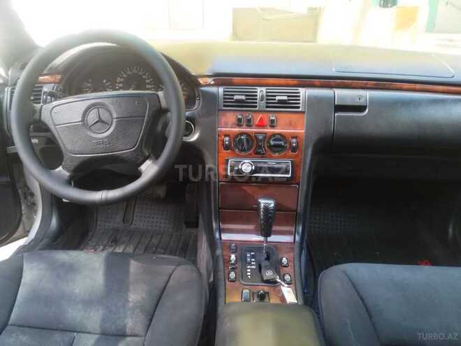 Mercedes E 230 1997, 430,000 km - 2.3 l - Bakı