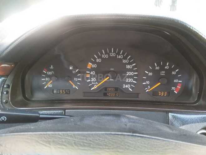 Mercedes E 230 1997, 430,000 km - 2.3 l - Bakı