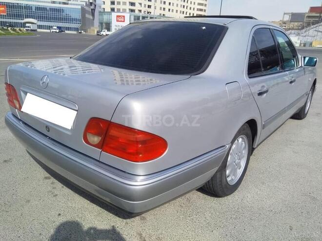 Mercedes E 230 1997, 430,000 km - 2.3 l - Bakı