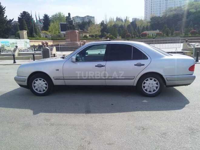 Mercedes E 230 1997, 430,000 km - 2.3 l - Bakı