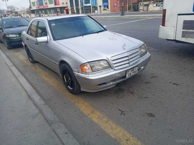 Mercedes C 230 2000, 270,000 km - 2.3 l - Bakı