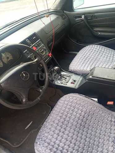 Mercedes C 230 2000, 270,000 km - 2.3 l - Bakı