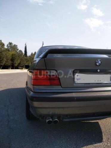 BMW 320 1992, 350,000 km - 2.0 л - Bakı