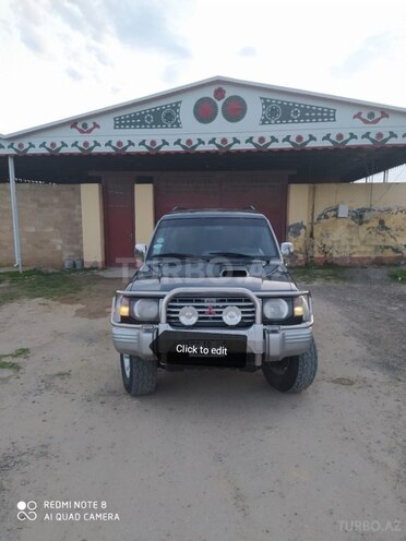 Mitsubishi Pajero 1994, 291,000 km - 2.8 l - Salyan