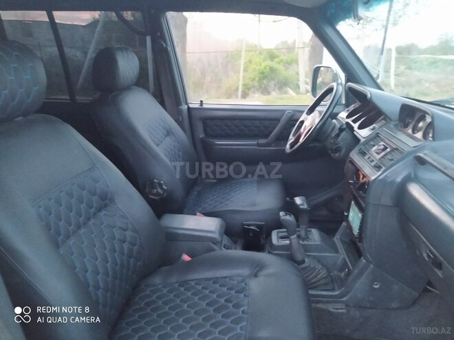 Mitsubishi Pajero 1994, 291,000 km - 2.8 l - Salyan