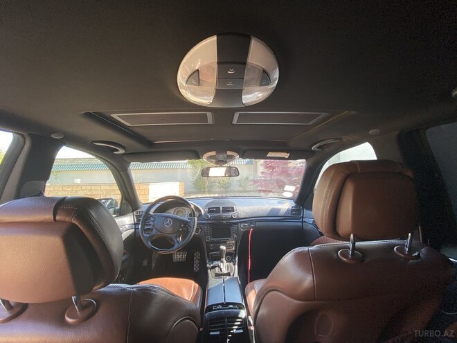 Mercedes E 350 2006, 290,000 km - 3.5 l - Bakı