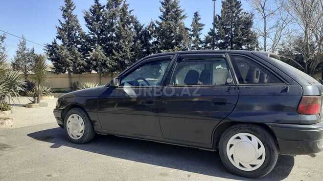 Opel Astra 1995, 278,000 km - 1.6 l - Bakı