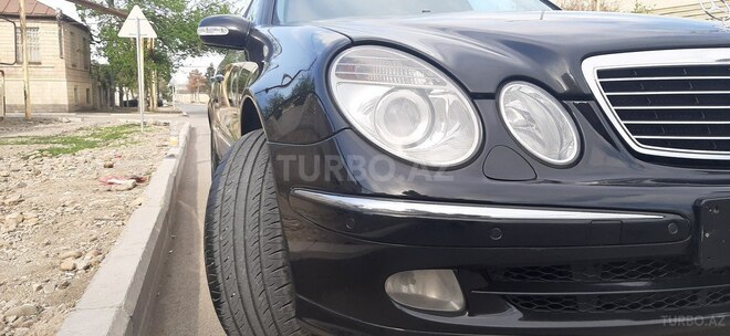 Mercedes E 220 2002, 450,000 km - 2.2 л - Gəncə