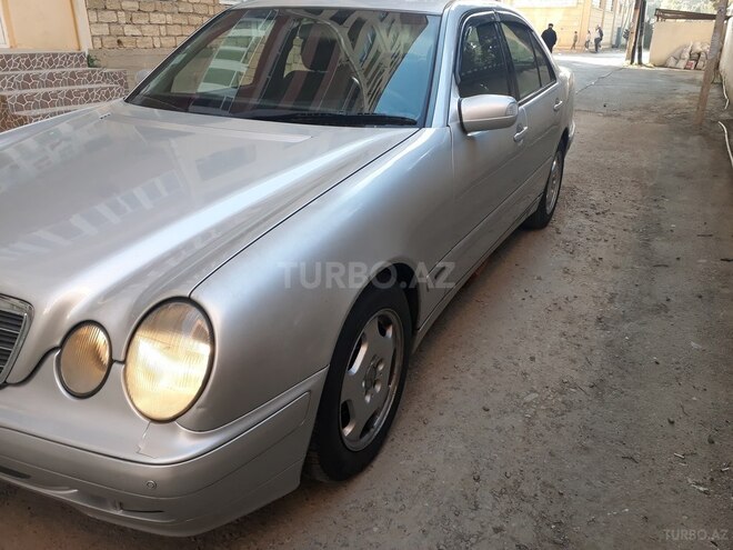 Mercedes E 220 2000, 334,000 km - 2.2 l - Bakı