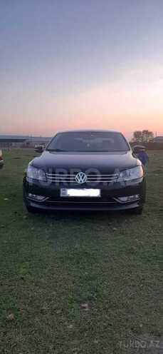 Volkswagen Passat 2013, 125,000 km - 1.8 l - Bakı
