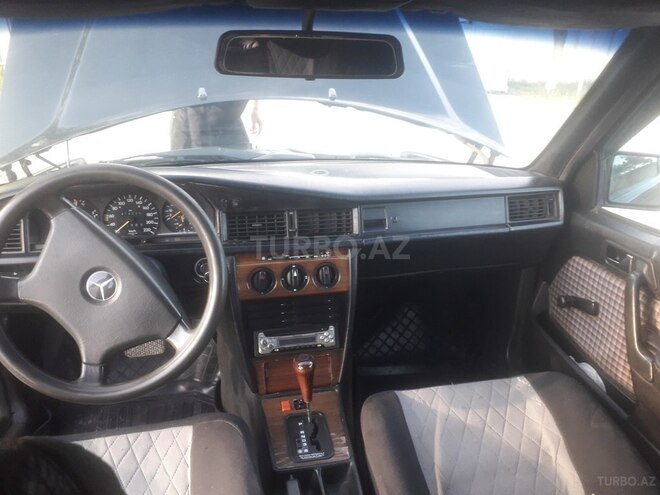 Mercedes 190 1991, 350,000 km - 2.0 l - Sumqayıt