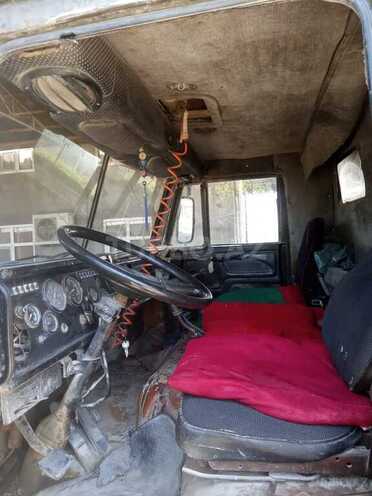 KamAz 55111 1988, 360,000 km - 11.0 l - Salyan