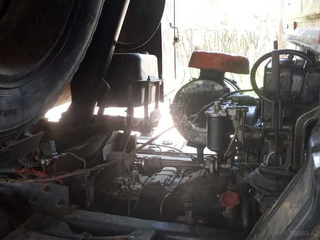 KamAz 55111 1988, 360,000 km - 11.0 l - Salyan
