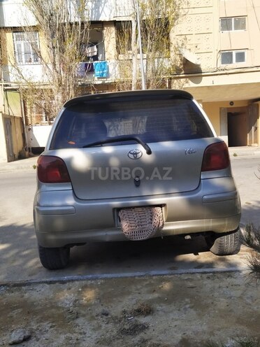 Toyota Vitz 2002, 200,000 km - 1.3 l - Bakı