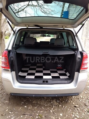 Opel Zafira 2009, 279,000 km - 1.9 l - Oğuz
