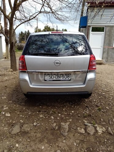 Opel Zafira 2009, 279,000 km - 1.9 l - Oğuz