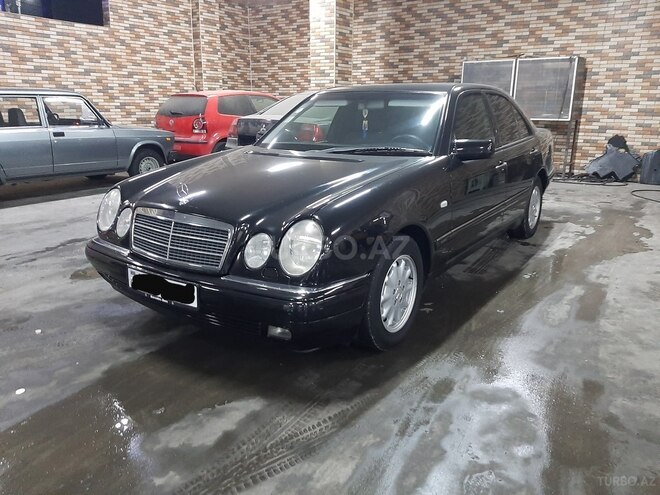 Mercedes E 200 1998, 290,000 km - 2.0 л - Gəncə