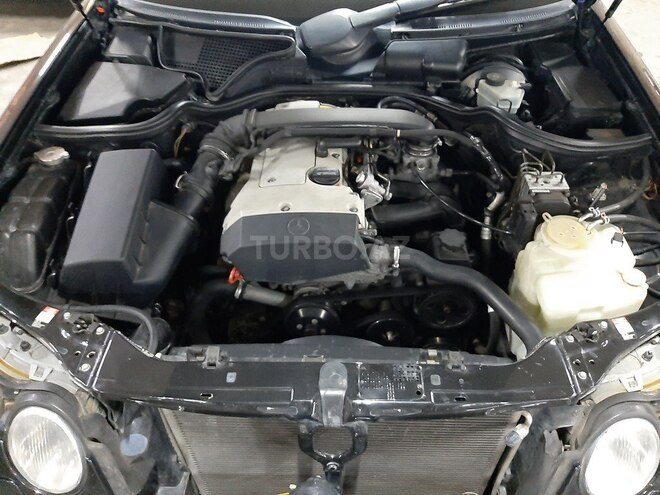 Mercedes E 200 1998, 290,000 km - 2.0 л - Gəncə