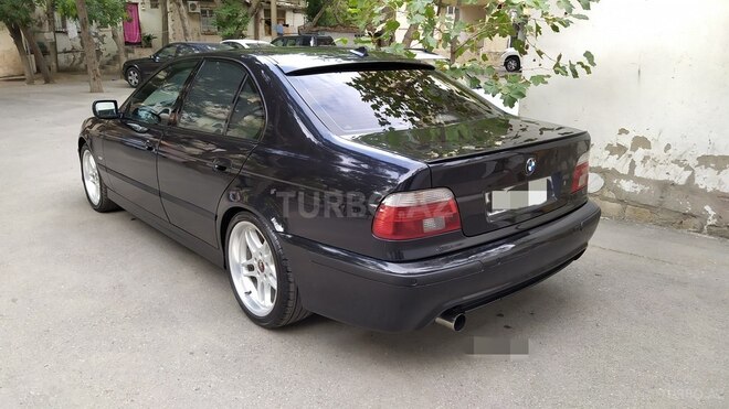 BMW 525 2002, 320,000 km - 2.5 l - Bakı