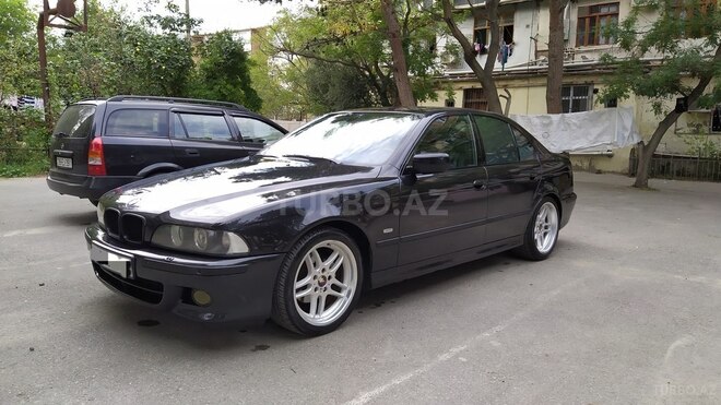 BMW 525 2002, 320,000 km - 2.5 l - Bakı