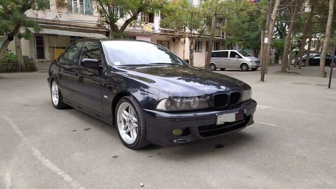 BMW 525 2002, 320,000 km - 2.5 l - Bakı