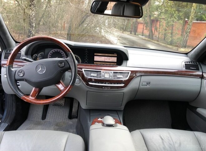 Mercedes S 500 2006, 206,300 km - 5.0 l - Qəbələ