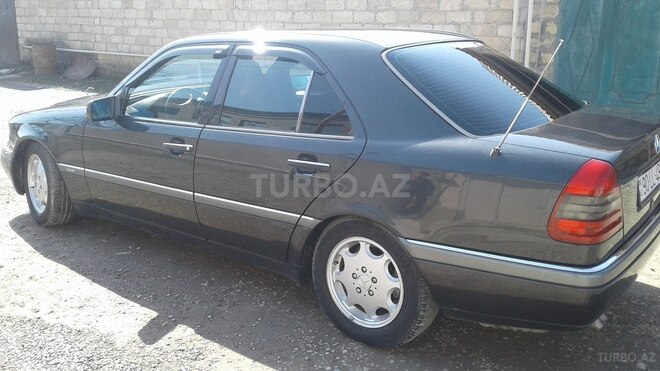 Mercedes C 220 1994, 548,000 km - 2.2 l - Quba