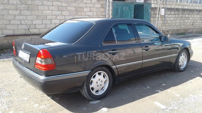Mercedes C 220 1994, 548,000 km - 2.2 l - Quba