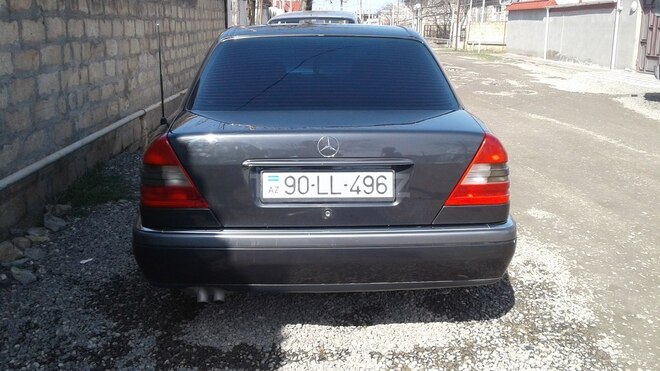 Mercedes C 220 1994, 548,000 km - 2.2 l - Quba