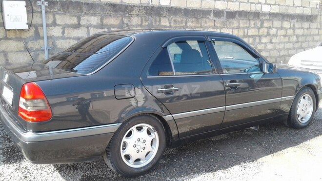 Mercedes C 220 1994, 548,000 km - 2.2 l - Quba